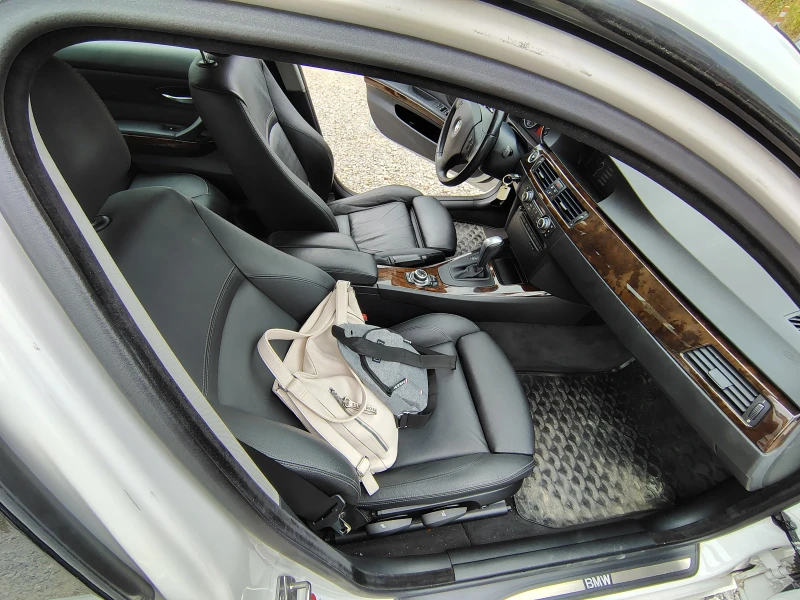 BMW 330 Facelift, снимка 6 - Автомобили и джипове - 51850646