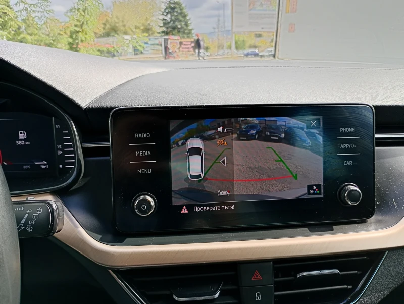 Skoda Scala 1.5 TSI 150кс., снимка 9 - Автомобили и джипове - 52540696