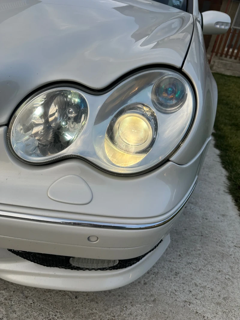 Mercedes-Benz C 30 AMG, снимка 11 - Автомобили и джипове - 53541161