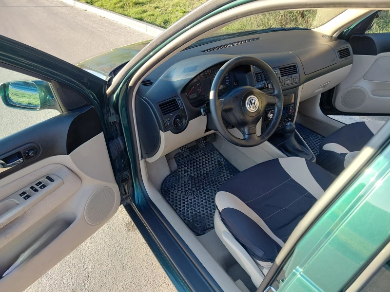 VW Bora 1.6, 101, SR, бензин + газ, снимка 4 - Автомобили и джипове - 53589926