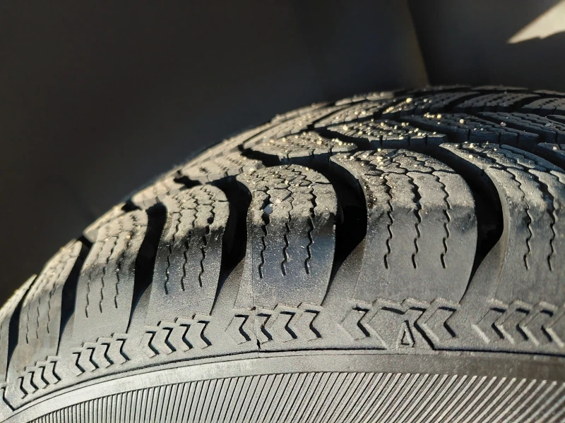 VW Bora 1.6, 101, SR, бензин + газ, снимка 11 - Автомобили и джипове - 53589926