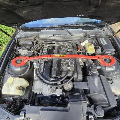 BMW 320 i, снимка 5 - Автомобили и джипове - 55504723