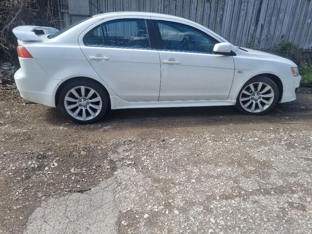 Mitsubishi Lancer 1.8 MIVEC и 1.5 