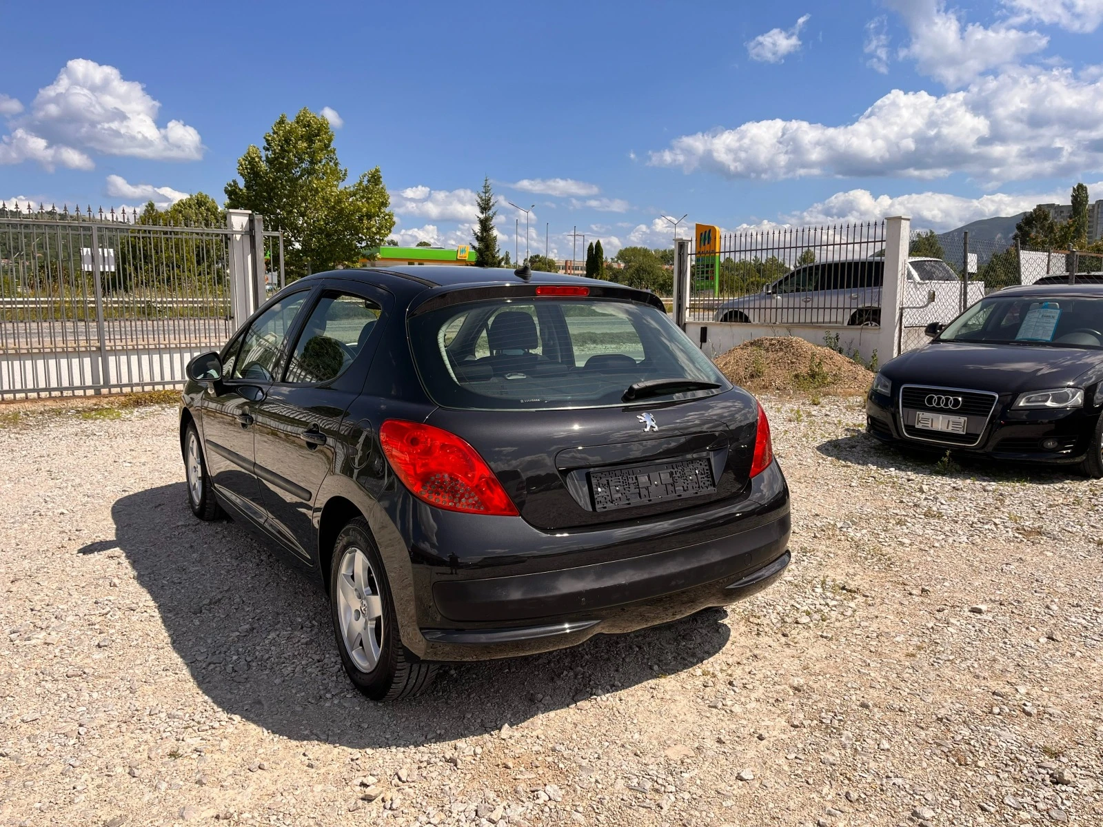 Peugeot 207  1.4i Газ Клима - изображение 6