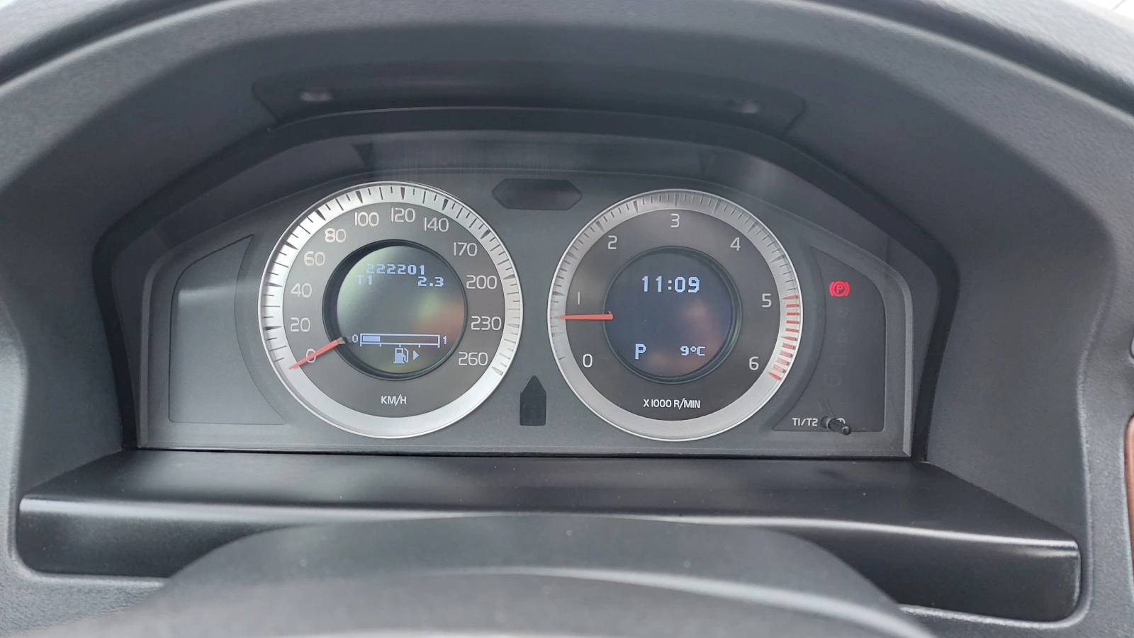 Volvo Xc70 2.4, D5, 205..4×4  | Mobile.bg   14