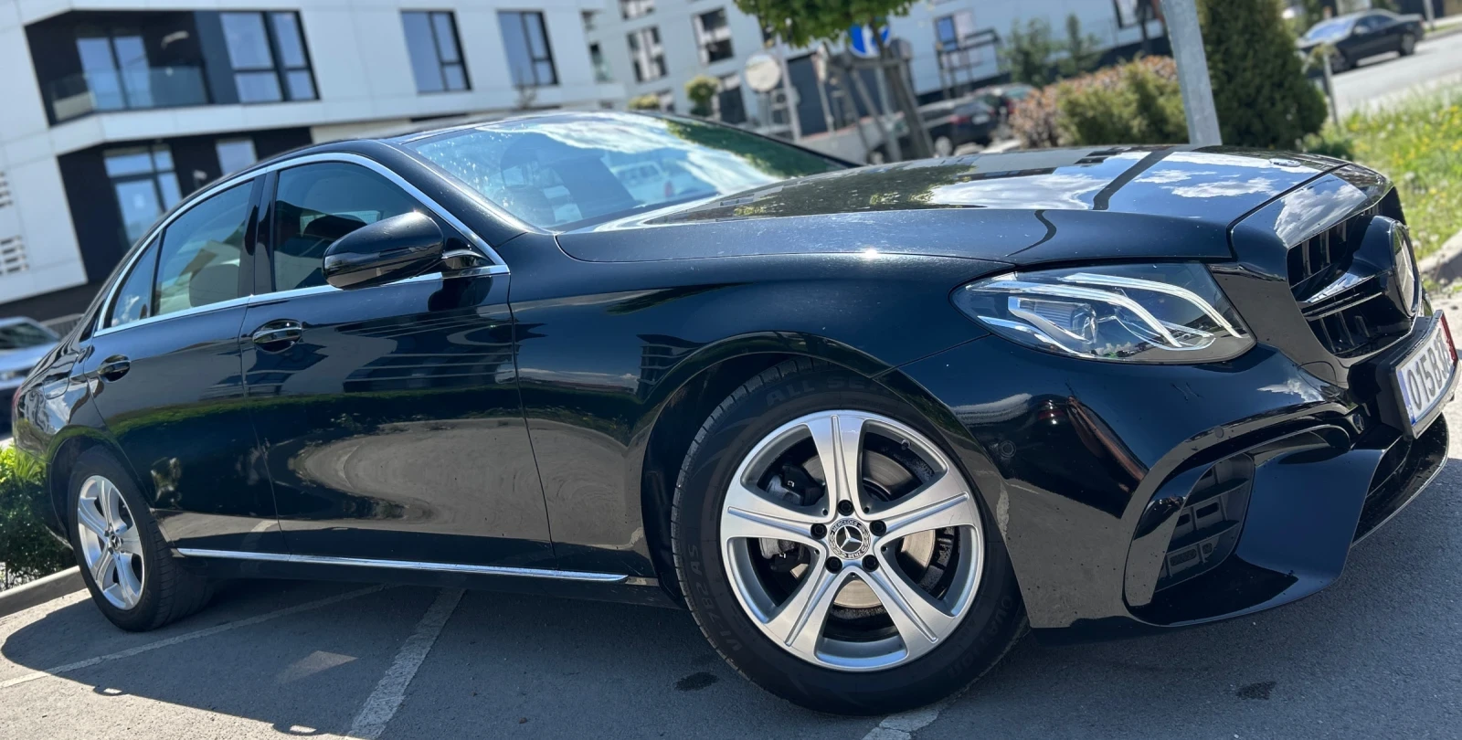 Mercedes-Benz E 220 6.3 PACKET/2.2D/FULL LED/AMG/TOP - изображение 3