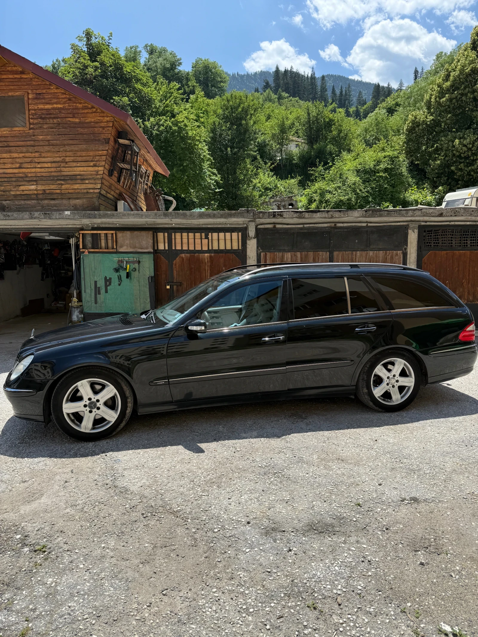 Mercedes-Benz E 320  - изображение 3