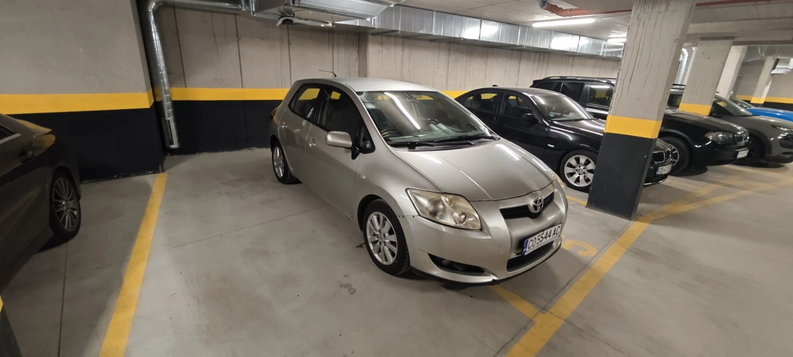 Toyota Auris  - изображение 2