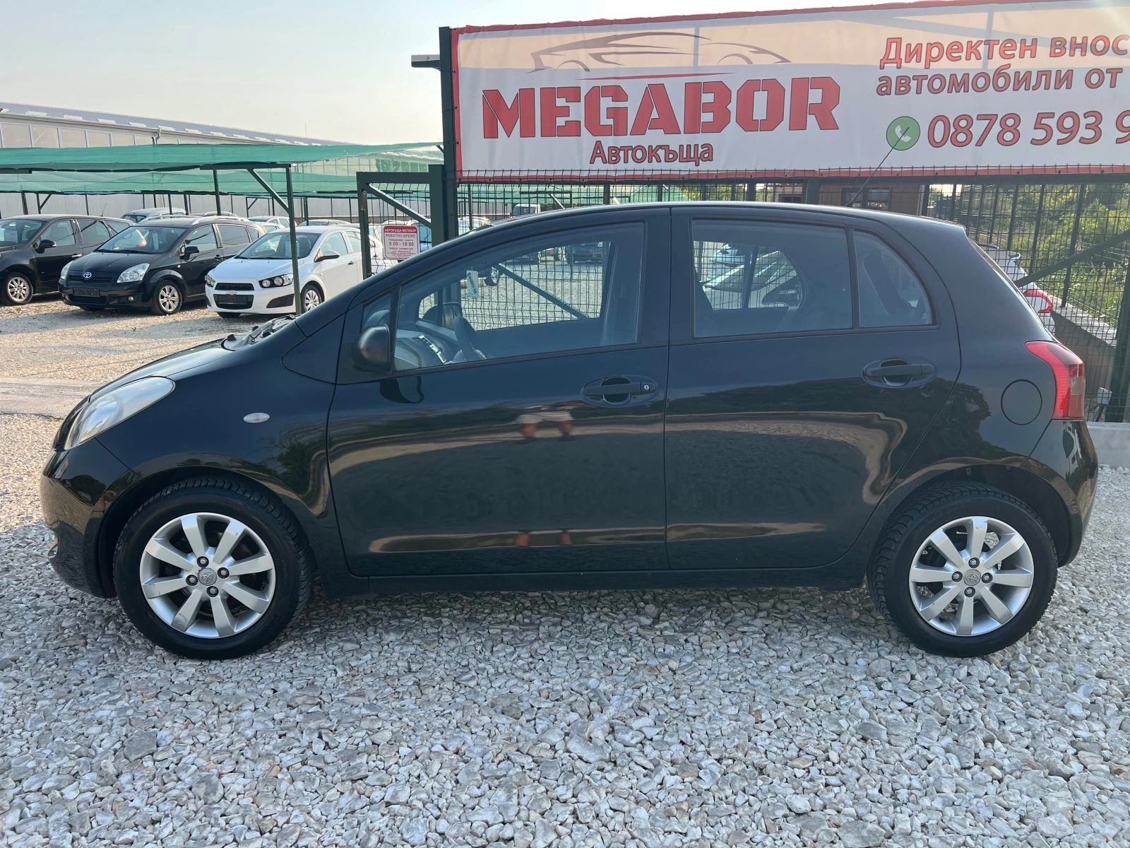 Toyota Yaris 1.3 VVTi/87p.s-5 vrati/klima - изображение 7