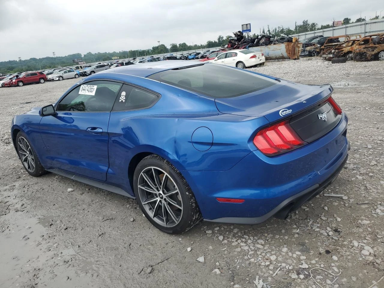 Ford Mustang  EcoBoost Fastback - изображение 3