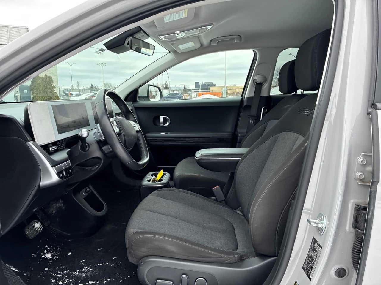 Hyundai Ioniq 5 Preferred * ОБДУХВАНЕ * ПОДГРЕВ * КЛИП , снимка 11 - Автомобили и джипове - 53953862