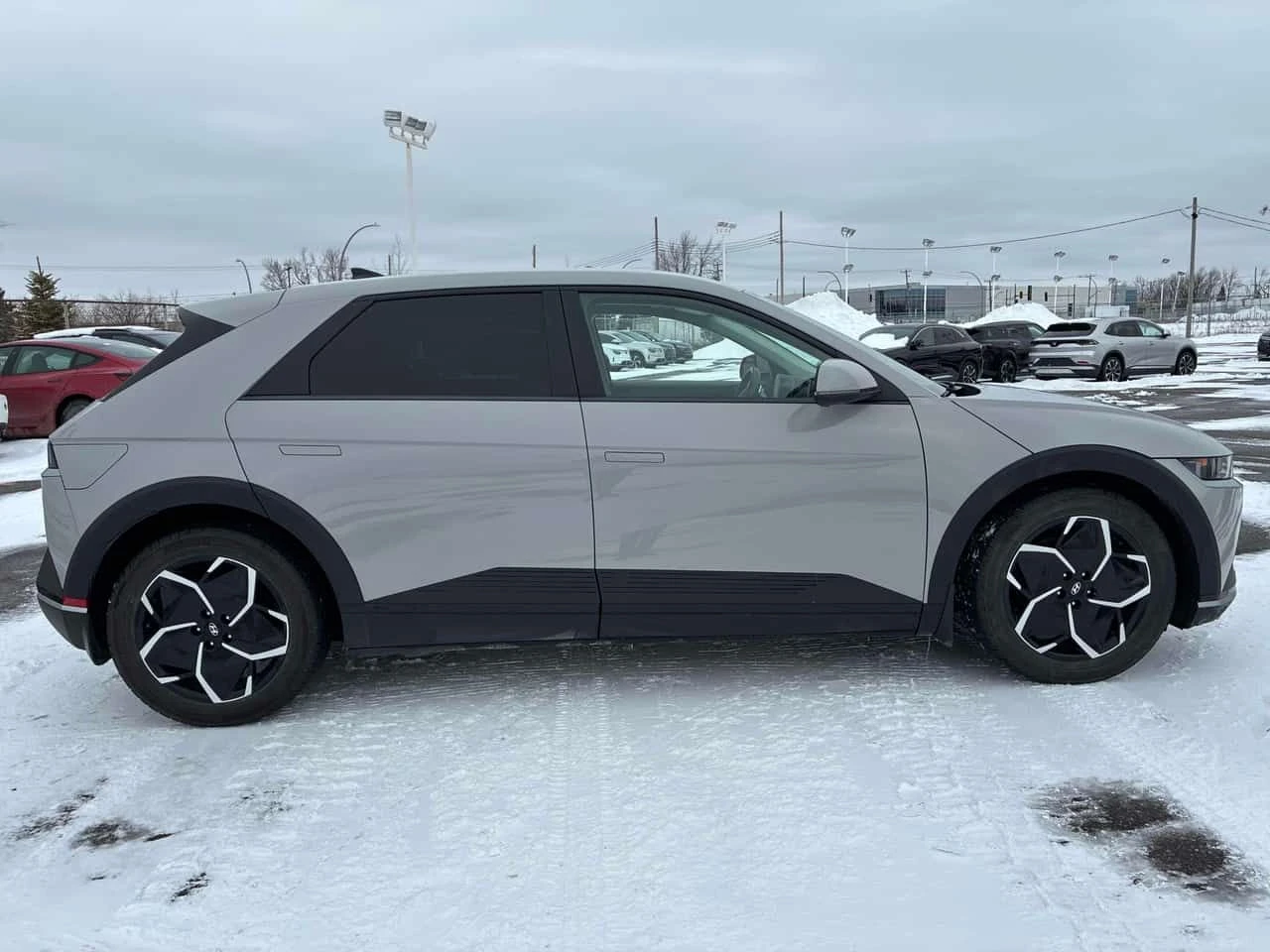 Hyundai Ioniq 5 Preferred * ОБДУХВАНЕ * ПОДГРЕВ * КЛИП , снимка 4 - Автомобили и джипове - 53953862