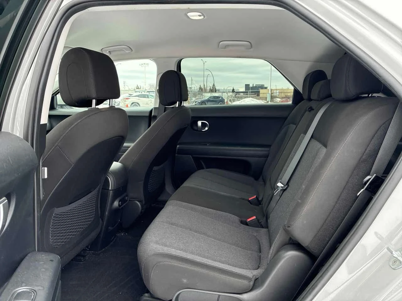 Hyundai Ioniq 5 Preferred * ОБДУХВАНЕ * ПОДГРЕВ * КЛИП , снимка 12 - Автомобили и джипове - 53953862