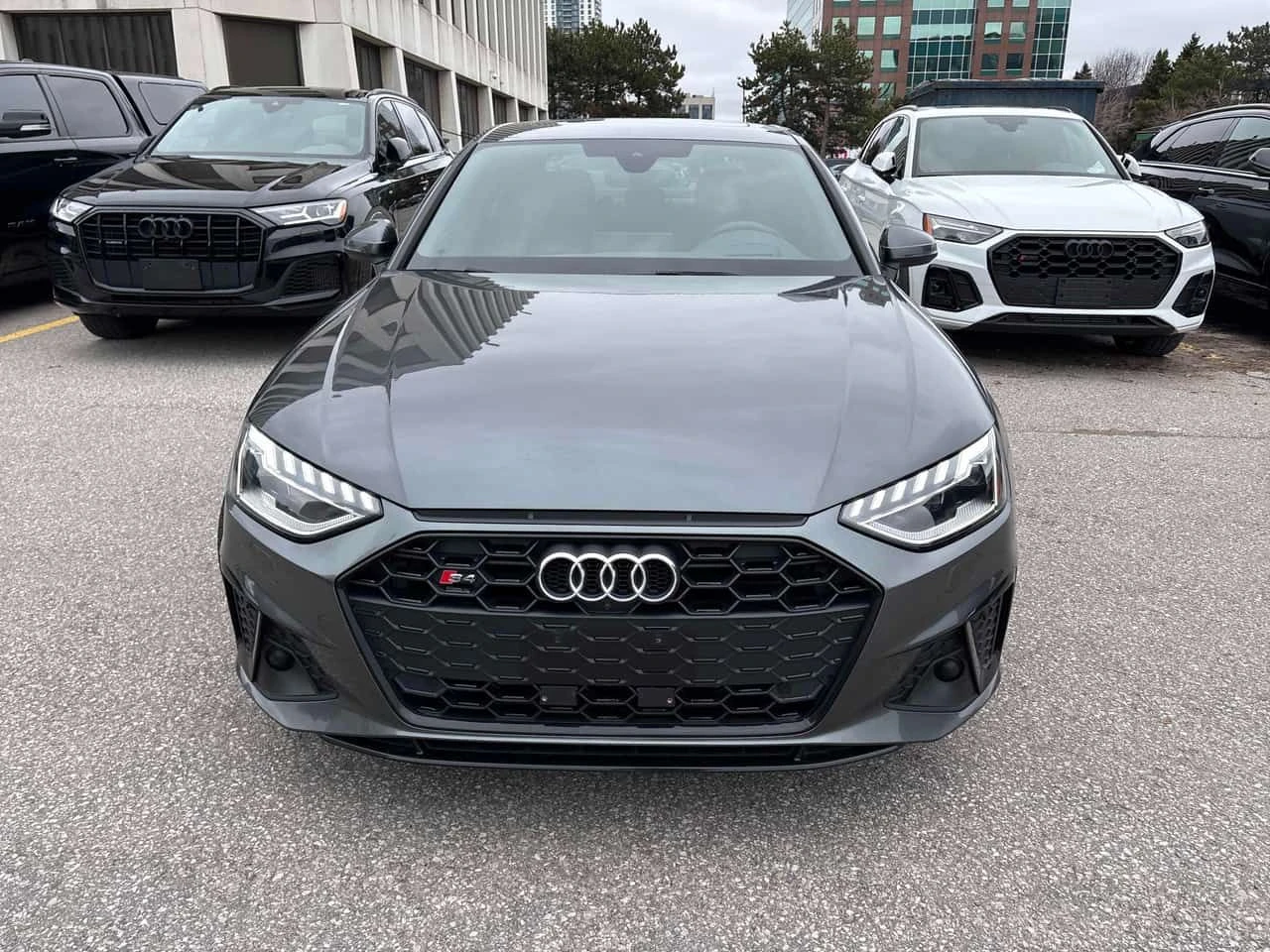 Audi S4  Technik/360/DISTRONIC/MATRIX/B&O, снимка 6 - Автомобили и джипове - 54167505