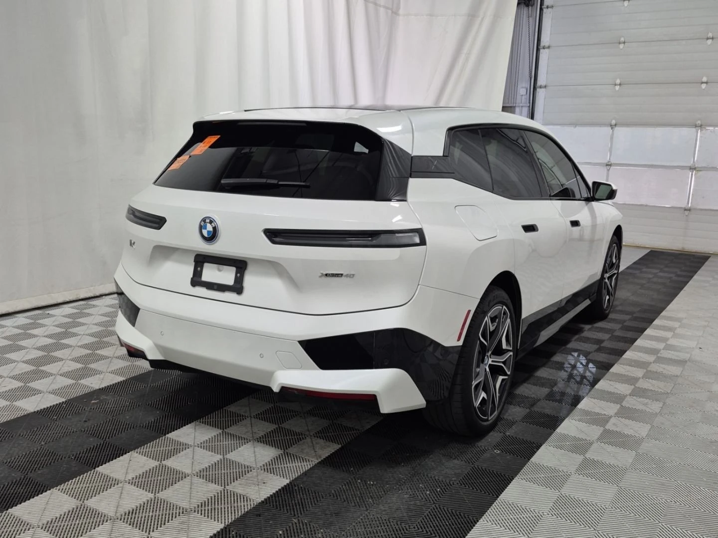 BMW iX 8 ГОДИНИ ГАРАНЦИЯ, снимка 3 - Автомобили и джипове - 55222436