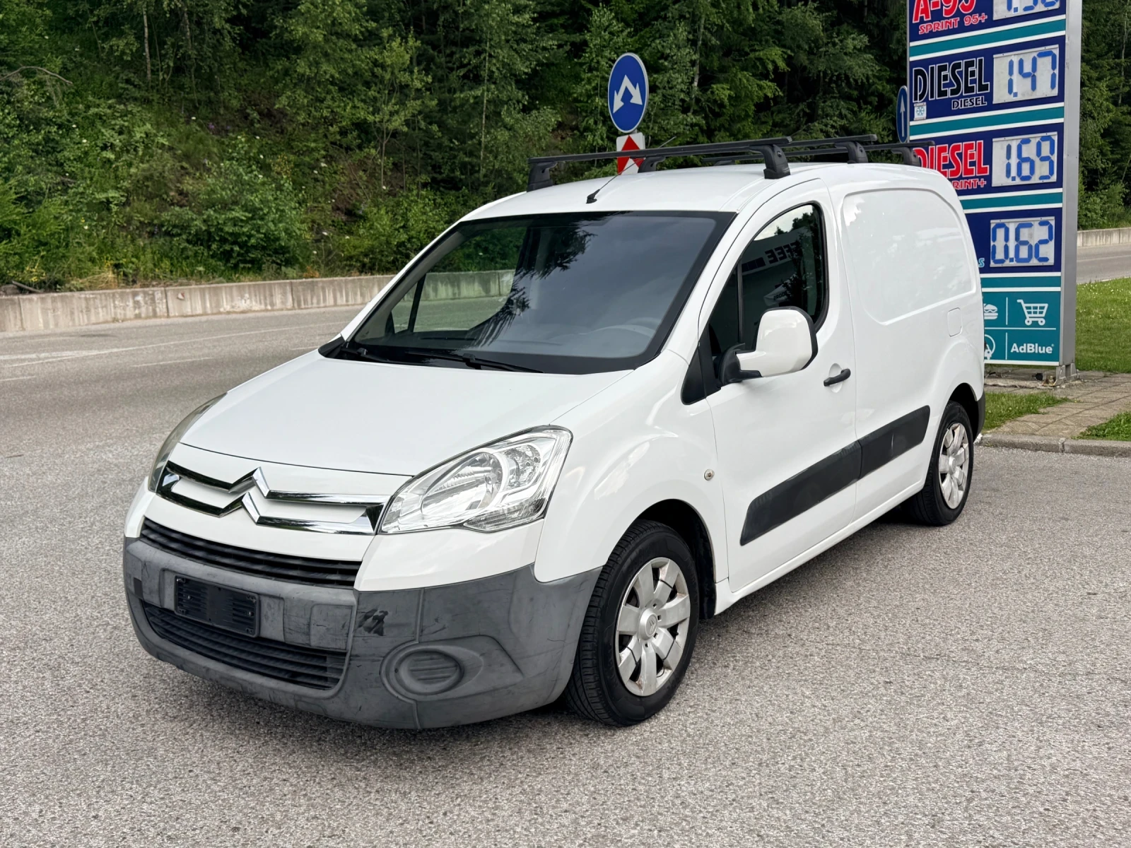 Citroen Berlingo 3 МЕСТА* КЛИМА* ИТАЛИЯ* 1.6HDI* 90к.с.* , снимка 6 - Автомобили и джипове - 55409120