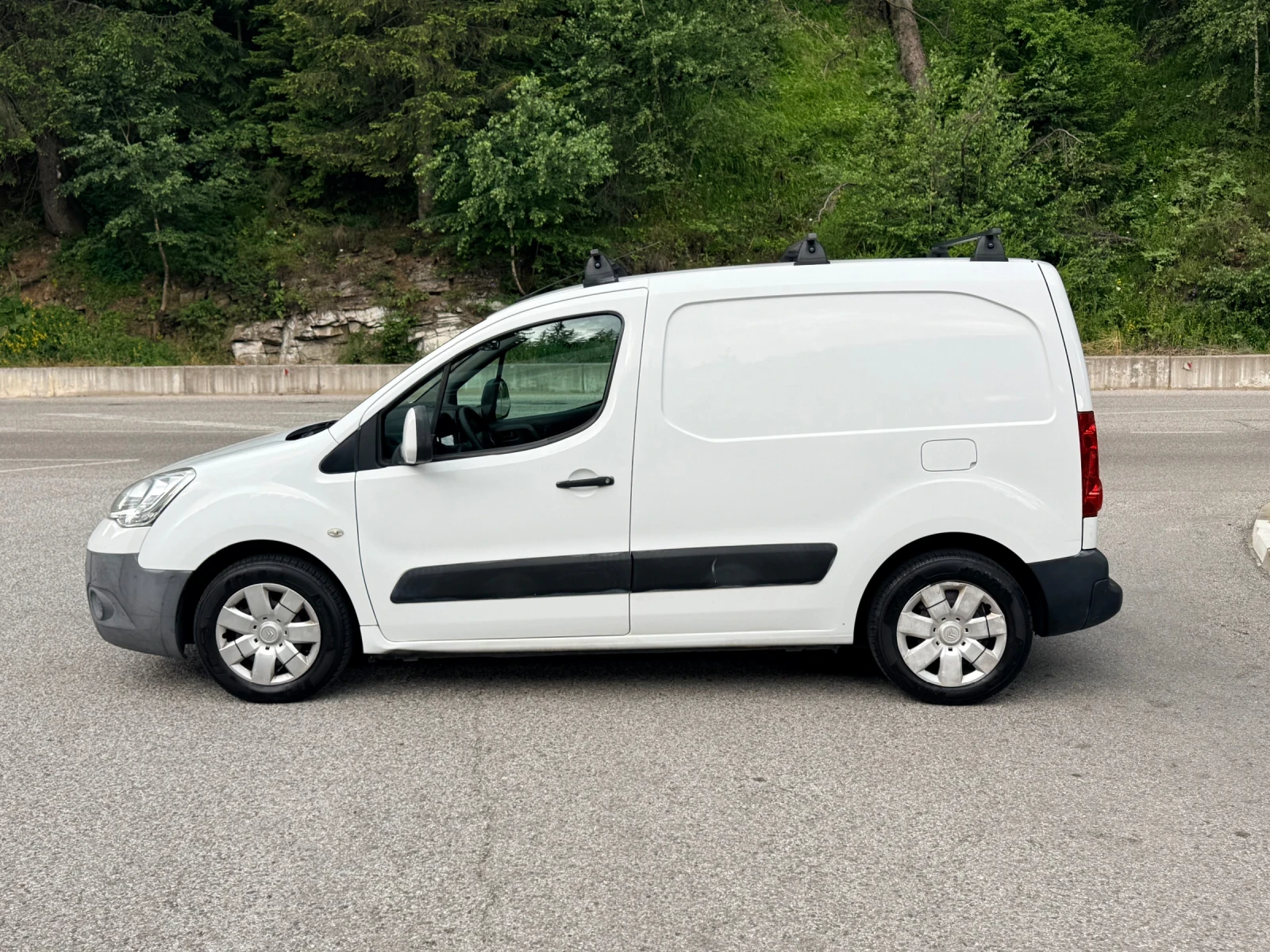 Citroen Berlingo 3 МЕСТА* КЛИМА* ИТАЛИЯ* 1.6HDI* 90к.с.* , снимка 5 - Автомобили и джипове - 55409120