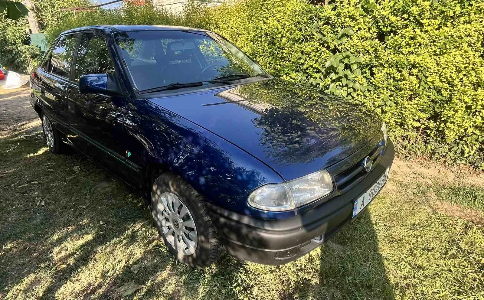 Opel Astra, снимка 4 - Автомобили и джипове - 55607084