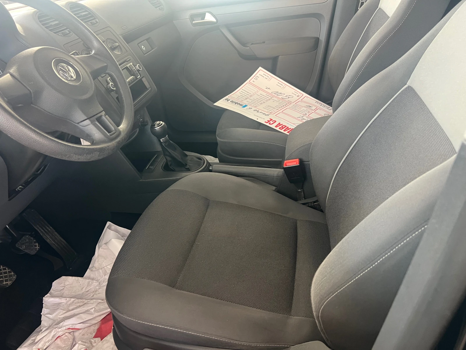 VW Caddy Германия перфект, снимка 8 - Автомобили и джипове - 55948442