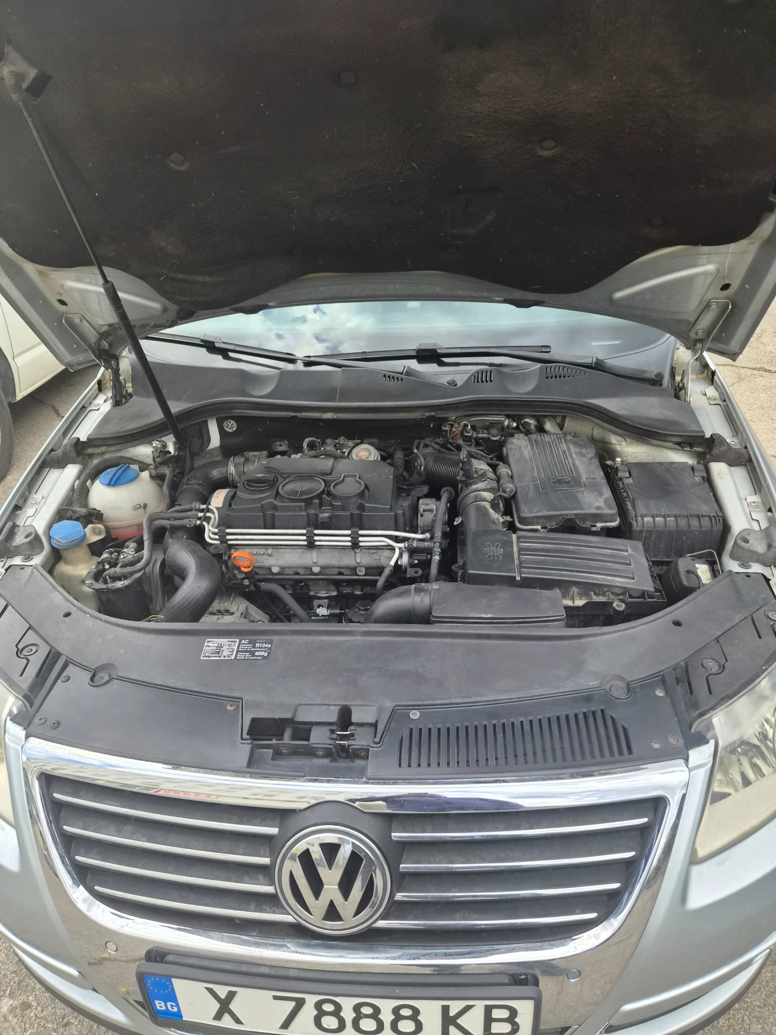 VW Passat, снимка 13 - Автомобили и джипове - 56294219
