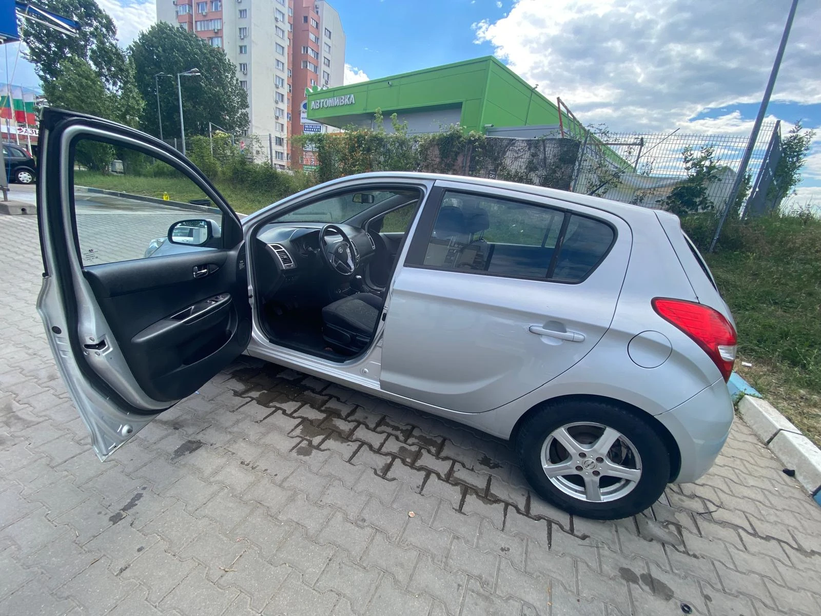 Hyundai I20, снимка 5 - Автомобили и джипове - 56338864