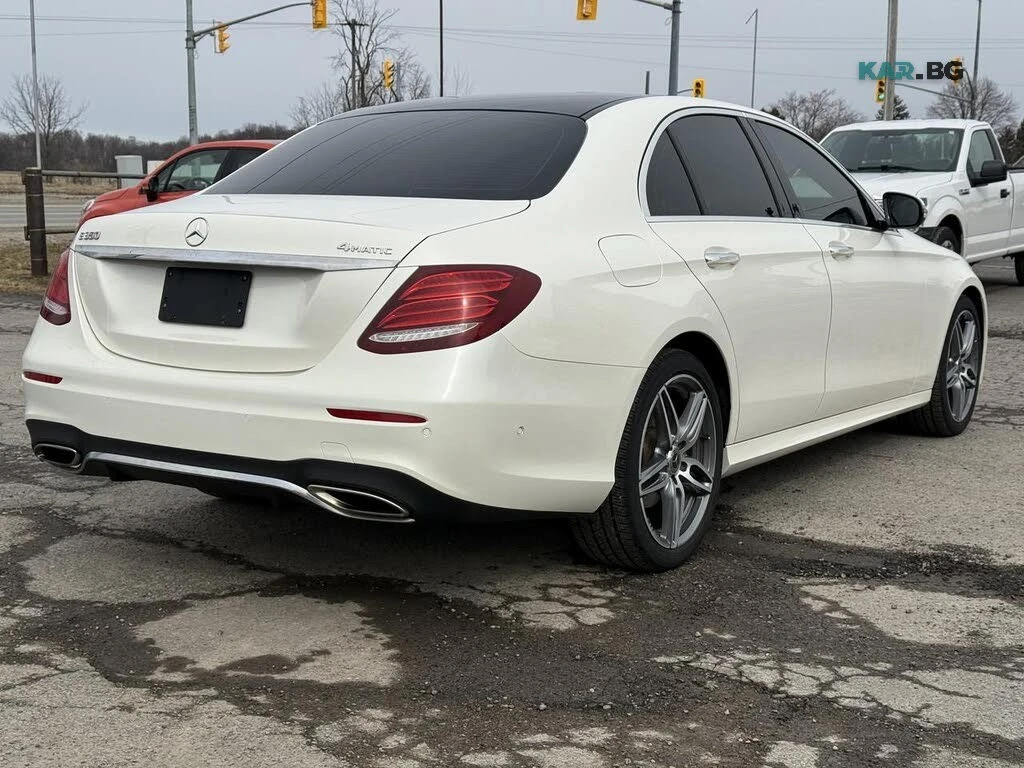Mercedes-Benz E 350 4MATIC* BURMESTER* PANORAMA* , снимка 6 - Автомобили и джипове - 56726468