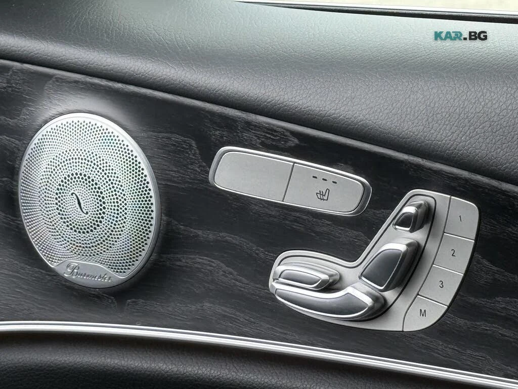 Mercedes-Benz E 350 4MATIC* BURMESTER* PANORAMA* , снимка 15 - Автомобили и джипове - 56726468