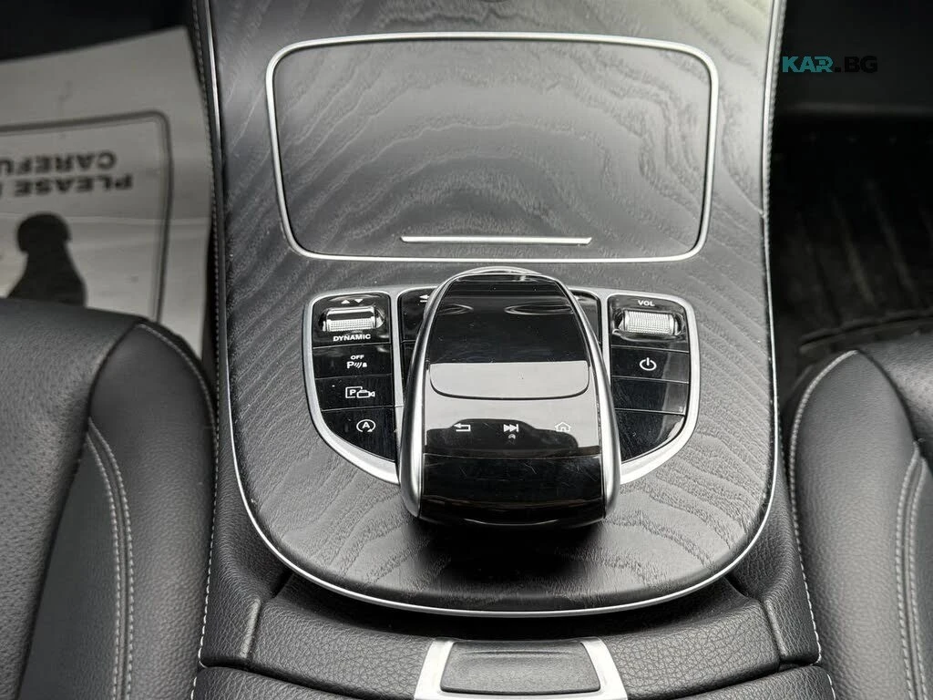Mercedes-Benz E 350 4MATIC* BURMESTER* PANORAMA* , снимка 11 - Автомобили и джипове - 56726468