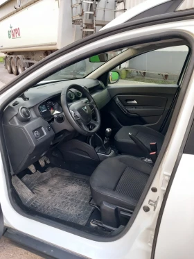 Dacia Duster - 9300 € / 18189.22 лв. - 14029444 10