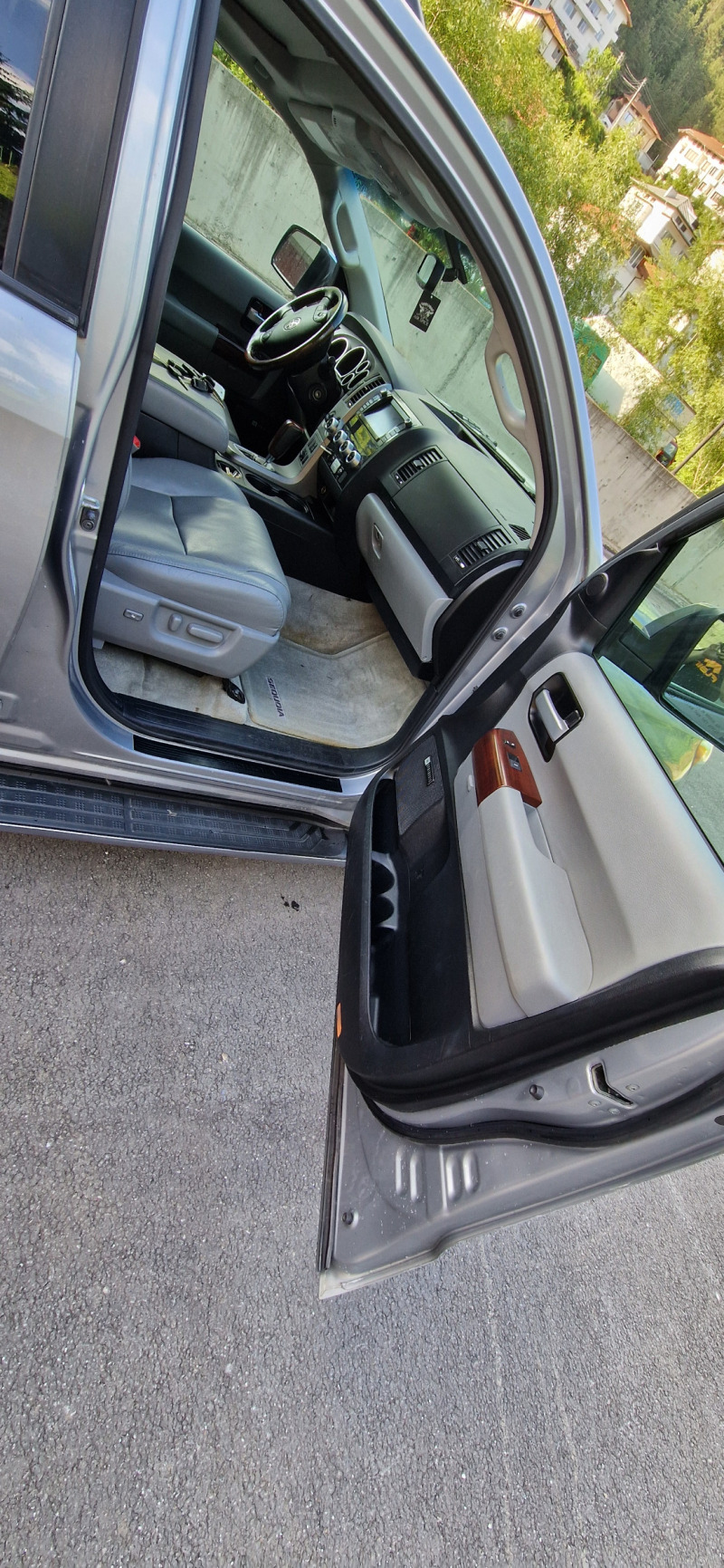 Toyota Sequoia PLATINUM, снимка 10 - Автомобили и джипове - 46407056