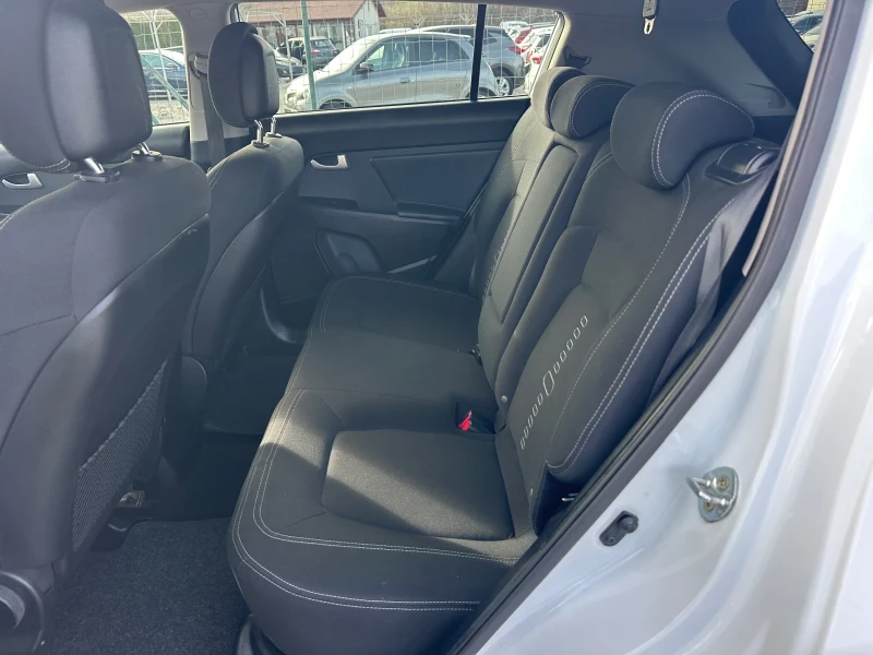 Kia Sportage 1.7, снимка 9 - Автомобили и джипове - 52872191