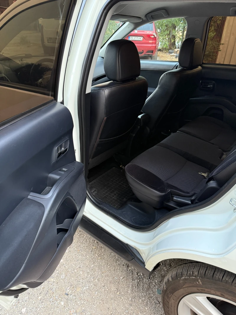 Peugeot 4007 2.2 TD (156 Hp), снимка 11 - Автомобили и джипове - 52892972