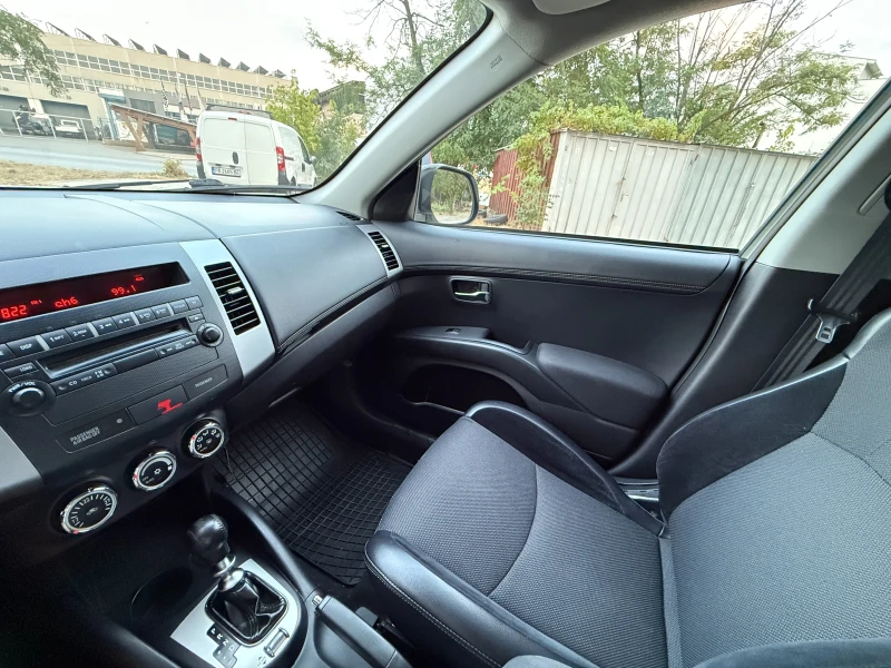 Peugeot 4007 2.2 TD (156 Hp), снимка 8 - Автомобили и джипове - 52892972