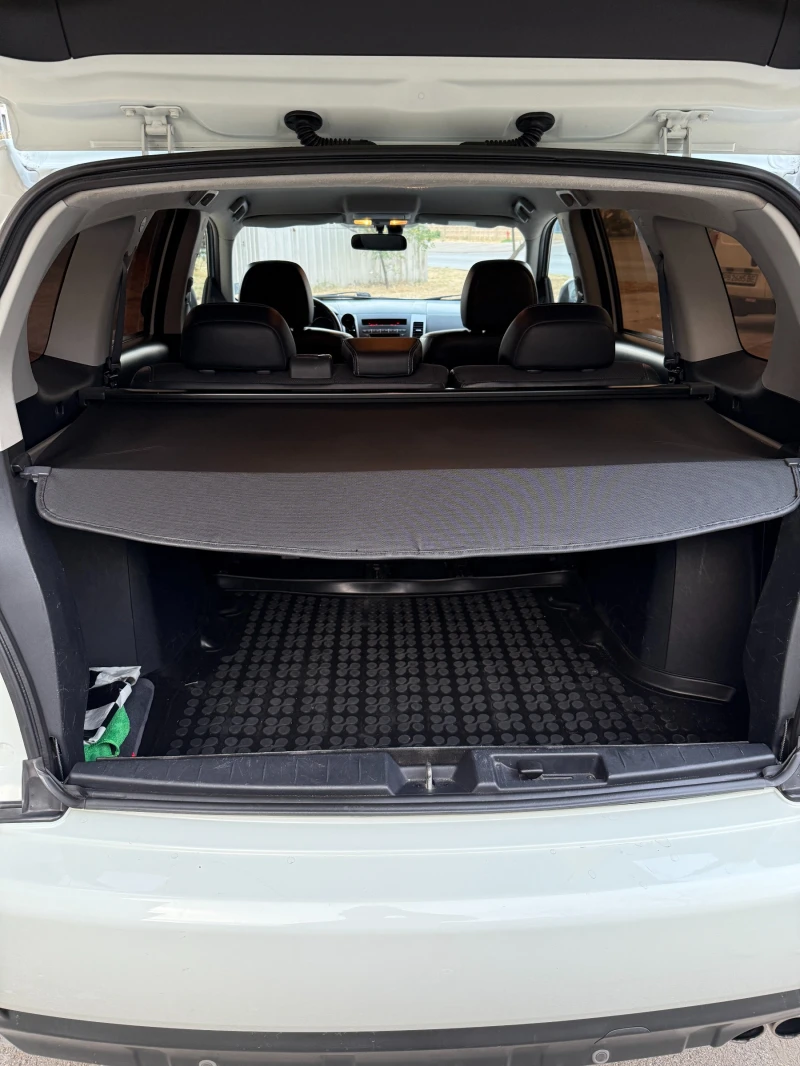 Peugeot 4007 2.2 TD (156 Hp), снимка 10 - Автомобили и джипове - 52892972