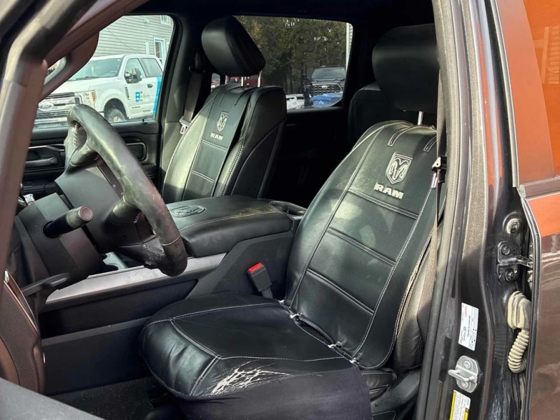 Dodge RAM 1500 * Rebel * CARFAX * БЕЗ ПЪРВОНАЧАЛНА ВНОСКА, снимка 13 - Автомобили и джипове - 53077316