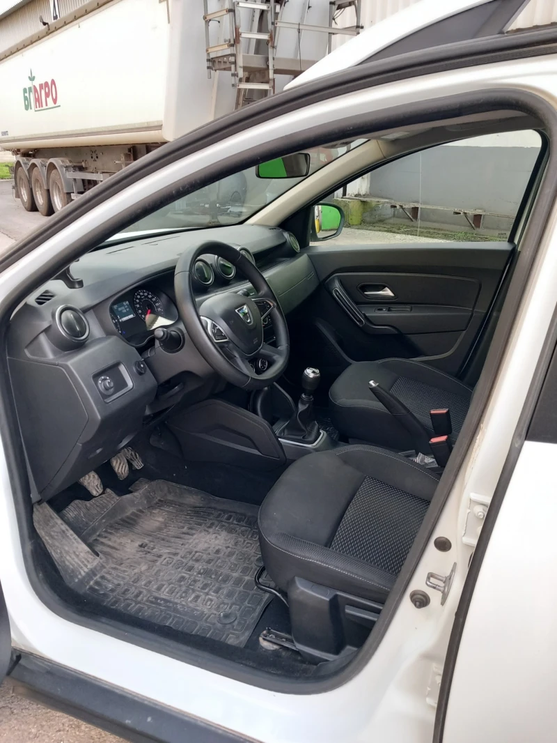 Dacia Duster, снимка 10 - Автомобили и джипове - 53594251