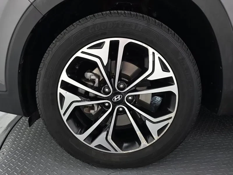 Hyundai Santa fe Diesel 2.0 2Wd Prestige, снимка 5 - Автомобили и джипове - 55738526