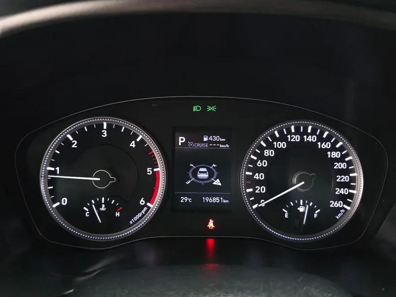 Hyundai Santa fe Diesel 2.0 2Wd Prestige, снимка 8 - Автомобили и джипове - 55738526