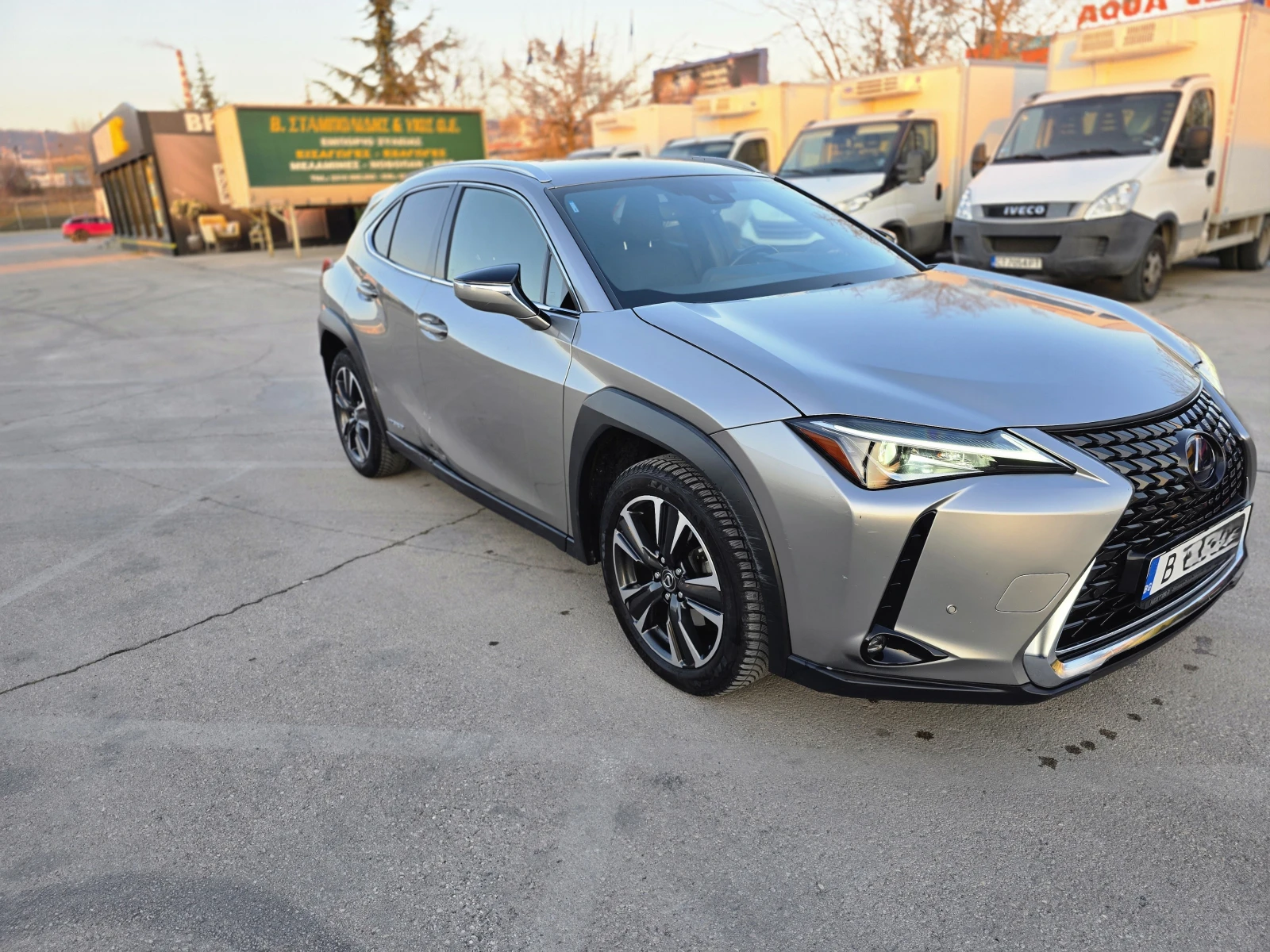 Lexus UX 250h хибрид - изображение 4