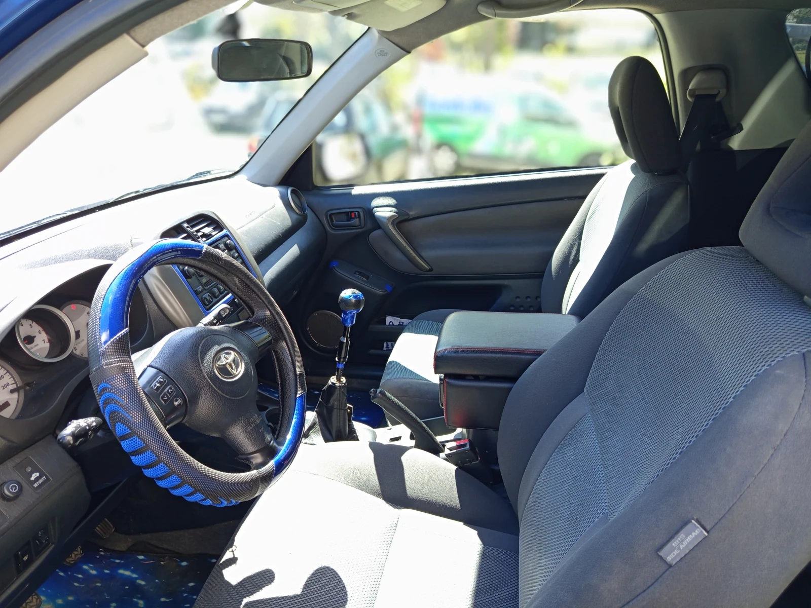 Toyota Rav4  - изображение 6