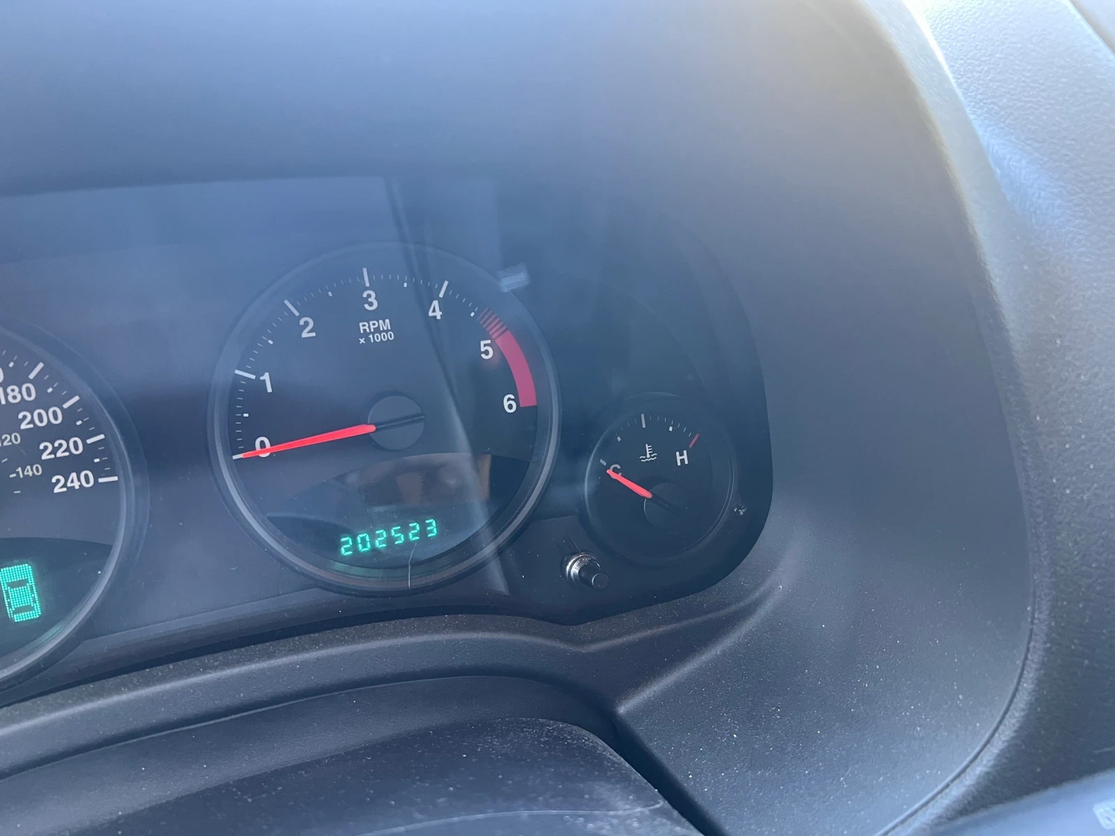 Jeep Compass 2.2 crdi 4x4 - изображение 9