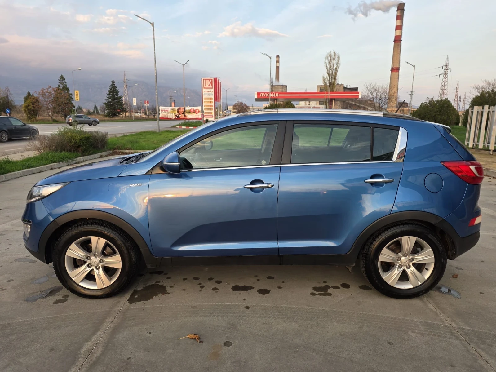 Kia Sportage 2.0TDI, снимка 6 - Автомобили и джипове - 55252863