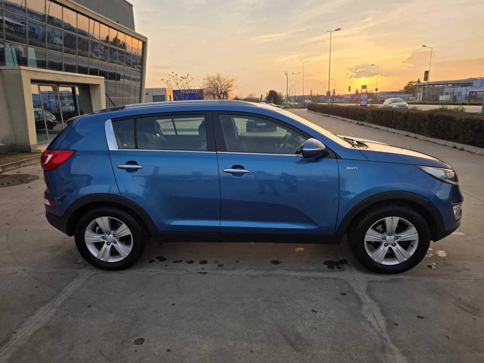 Kia Sportage 2.0TDI, снимка 3 - Автомобили и джипове - 55252863