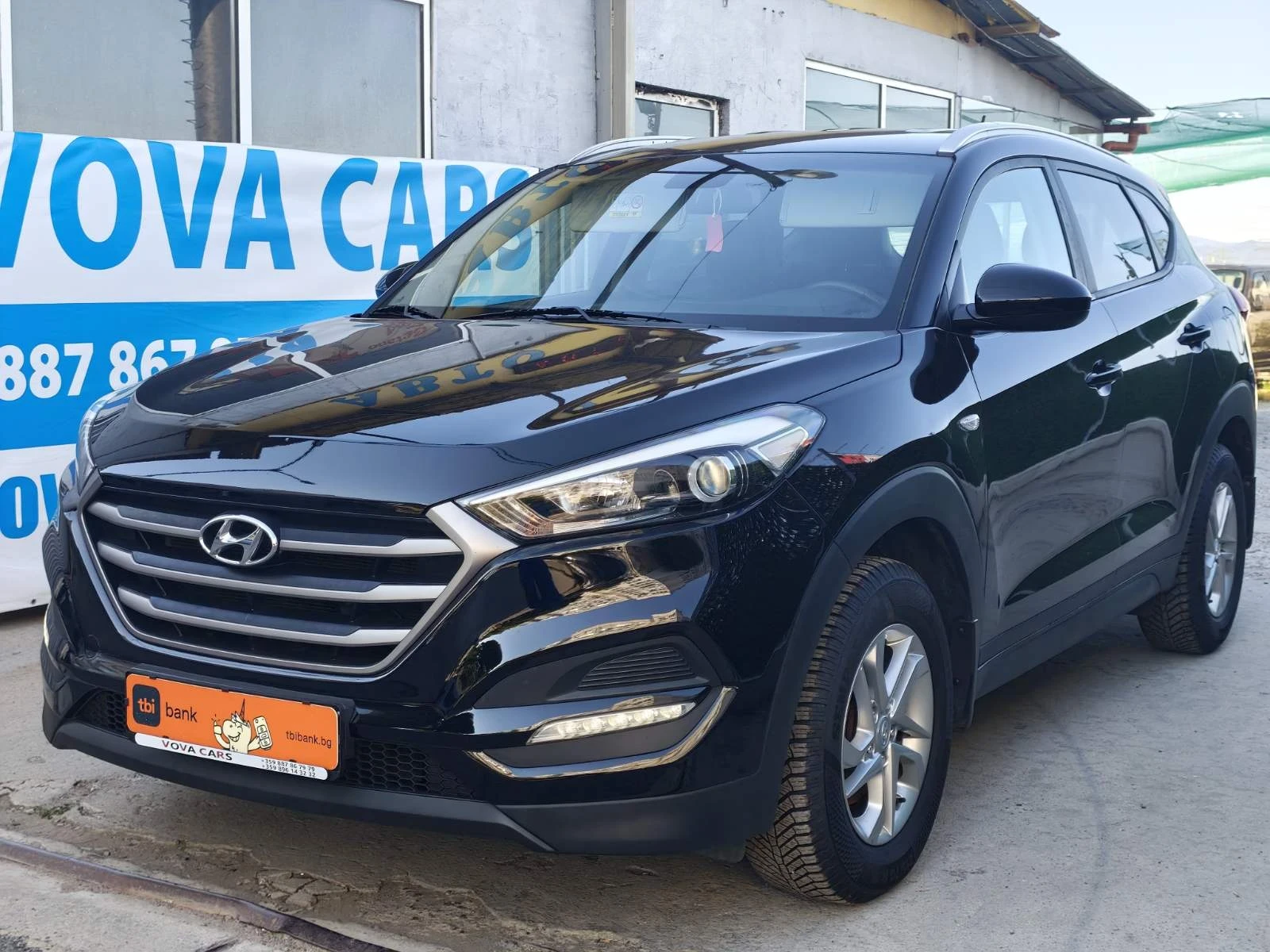 Hyundai Tucson 1.6 бензин 132 к. с. 