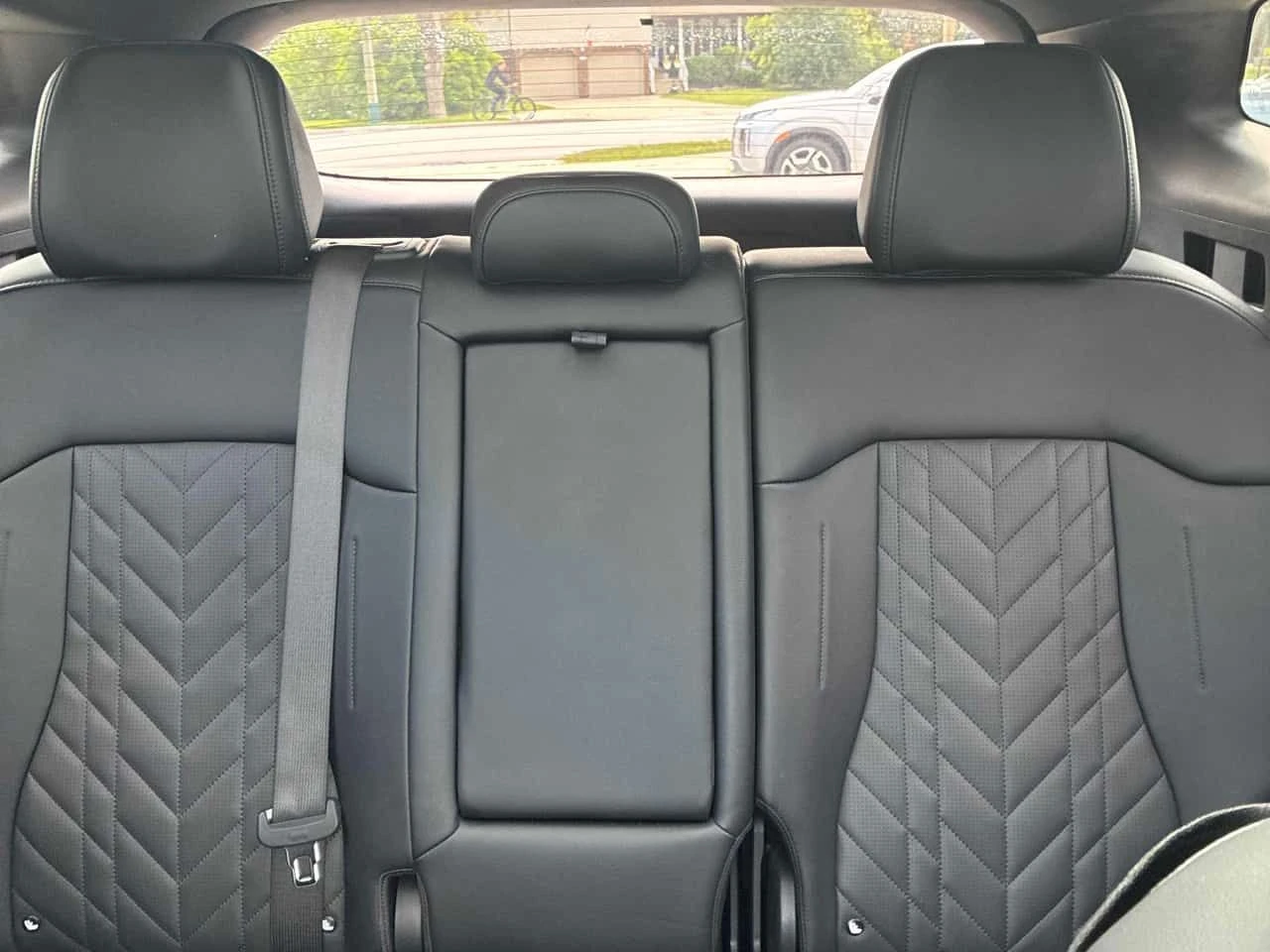 Kia Sportage X Line Limited | CARFAX | БЕЗ ИНЦИДЕНТИ, снимка 12 - Автомобили и джипове - 55631219