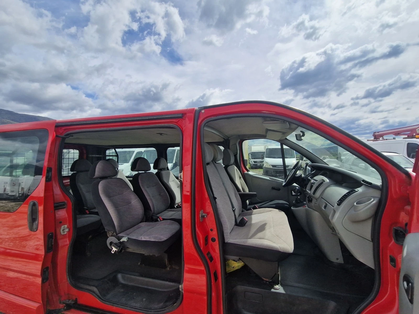 Opel Vivaro 1.9 tdci /// 8+1 maxxi - изображение 10