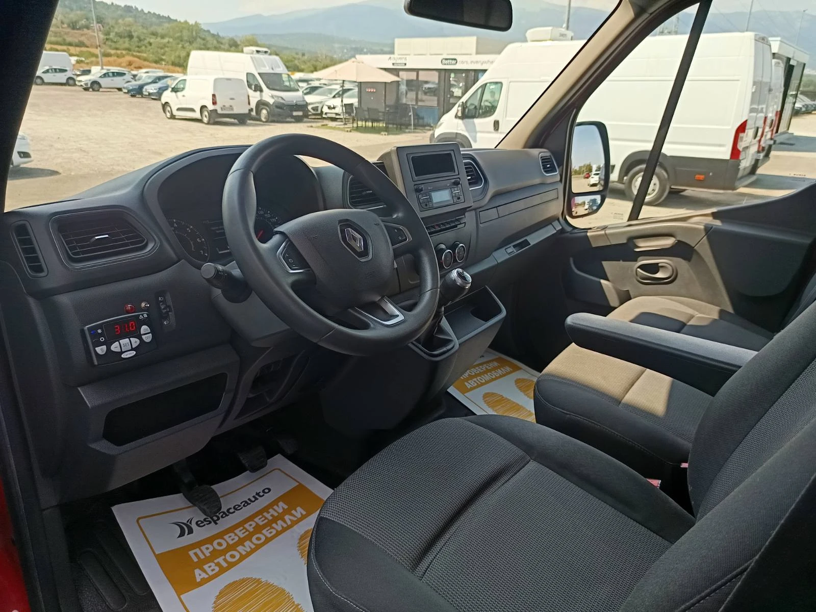 Renault Master 2.3dCi/136к.с./L2H2/ХЛАДИЛЕН, снимка 17 - Бусове и автобуси - 55786224