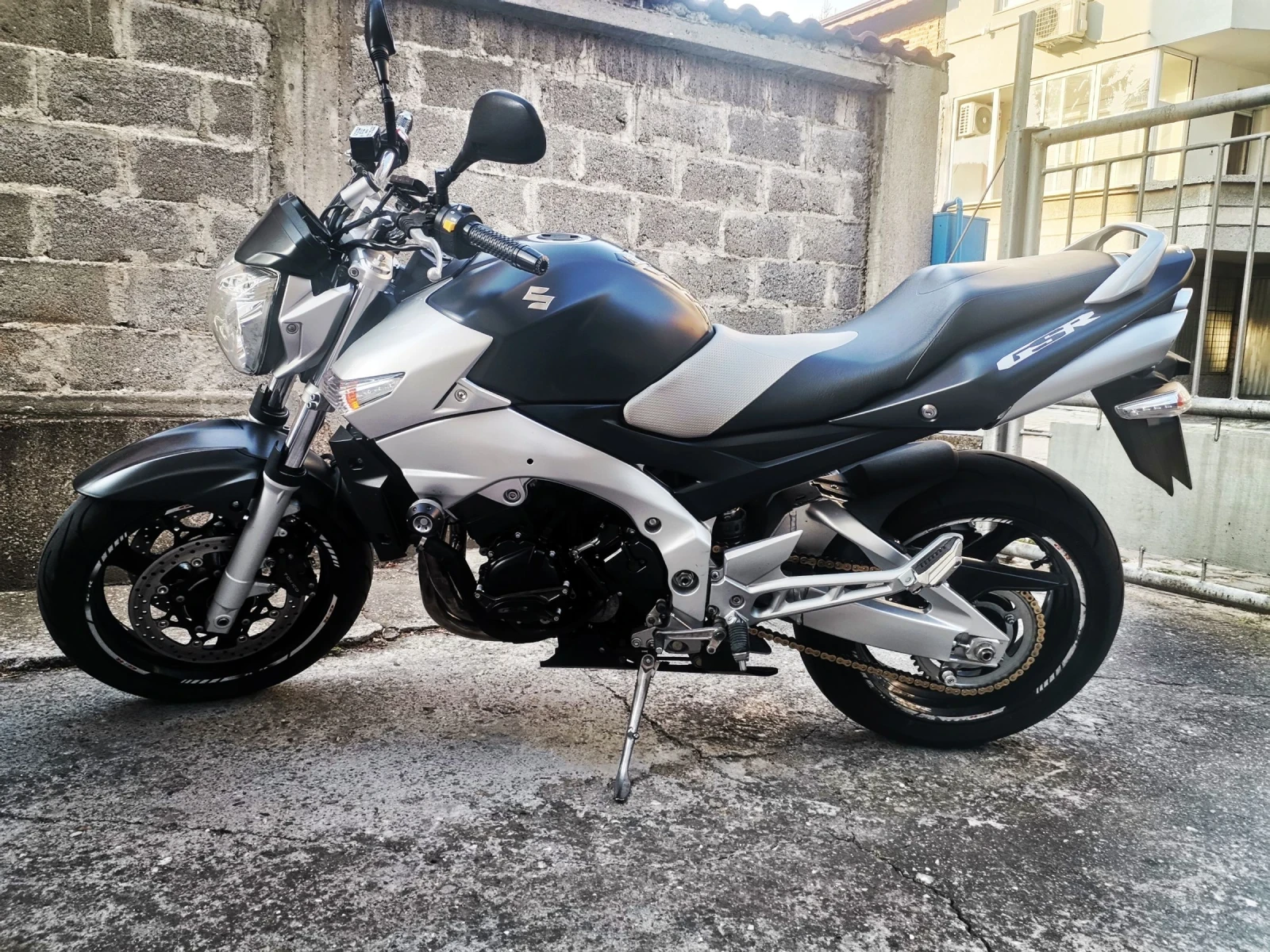 Suzuki Gsr 600 - изображение 3