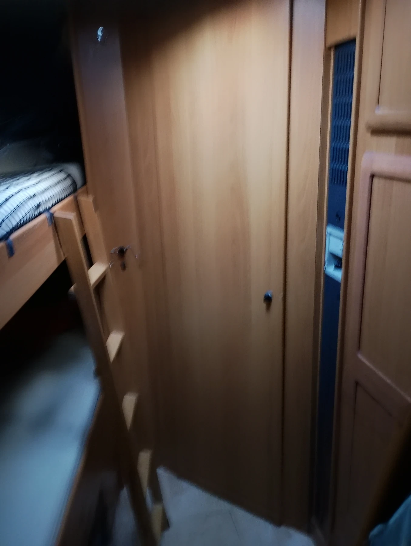 ������ Niesmann Bischoff | Mobile.bg � ����������� 12