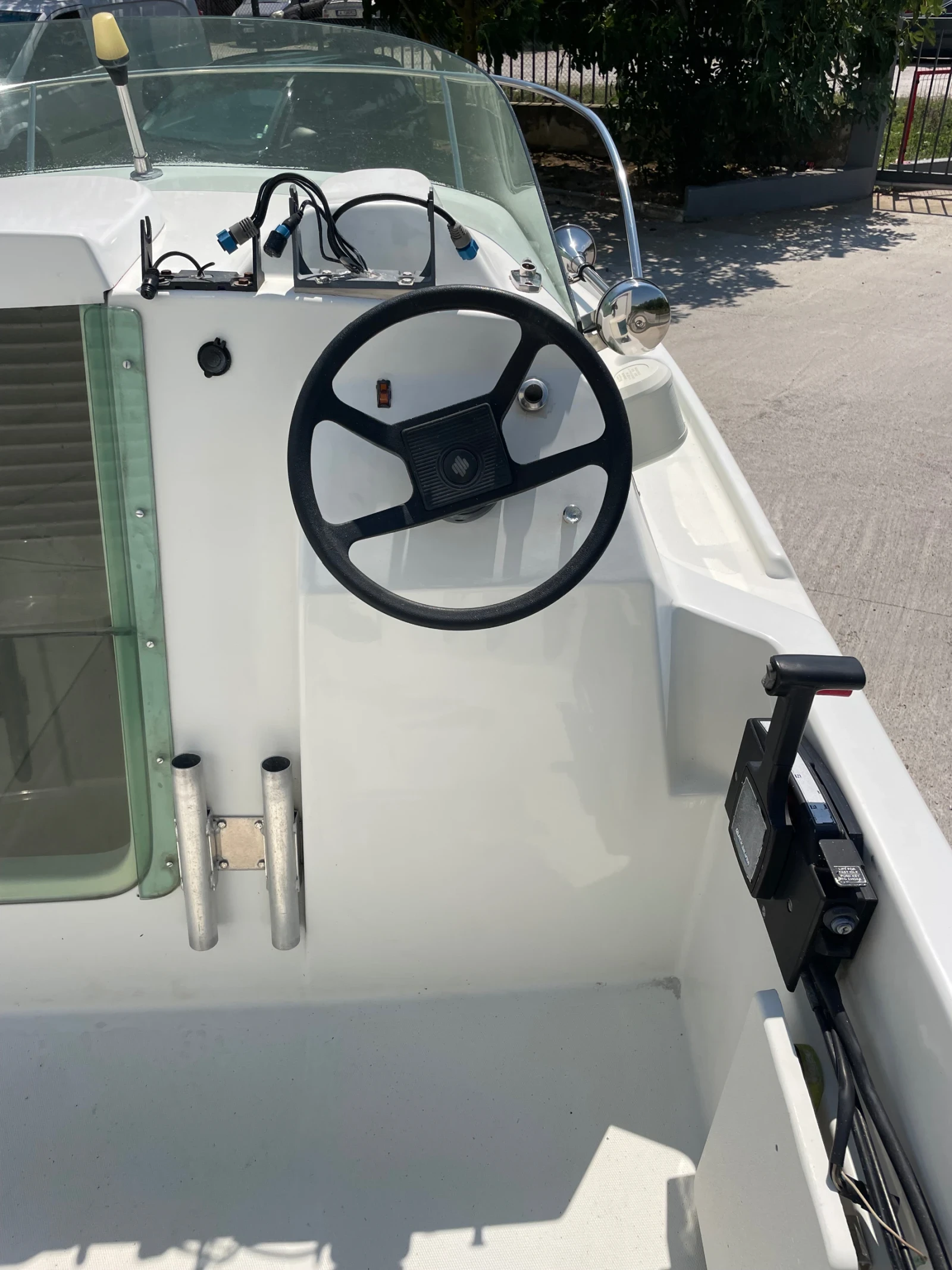 Лодка Quicksilver 435+ колесар, снимка 8 - Воден транспорт - 55686681